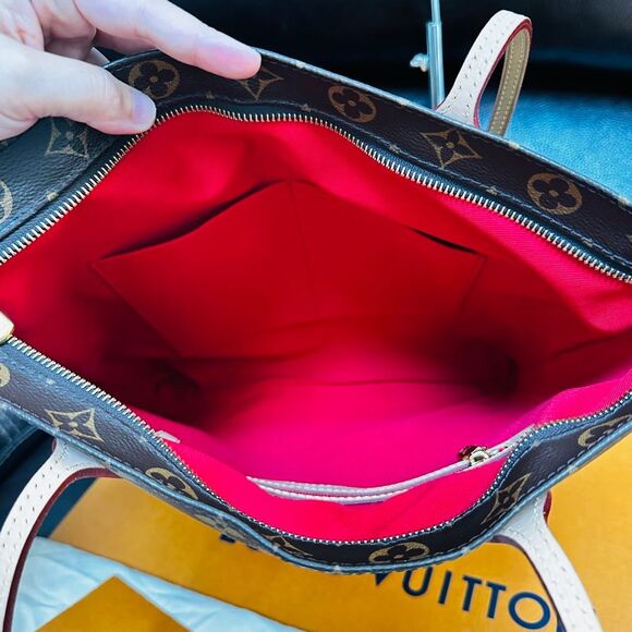 Louis Vuitton Carry It Tote - Picture 10 of 15